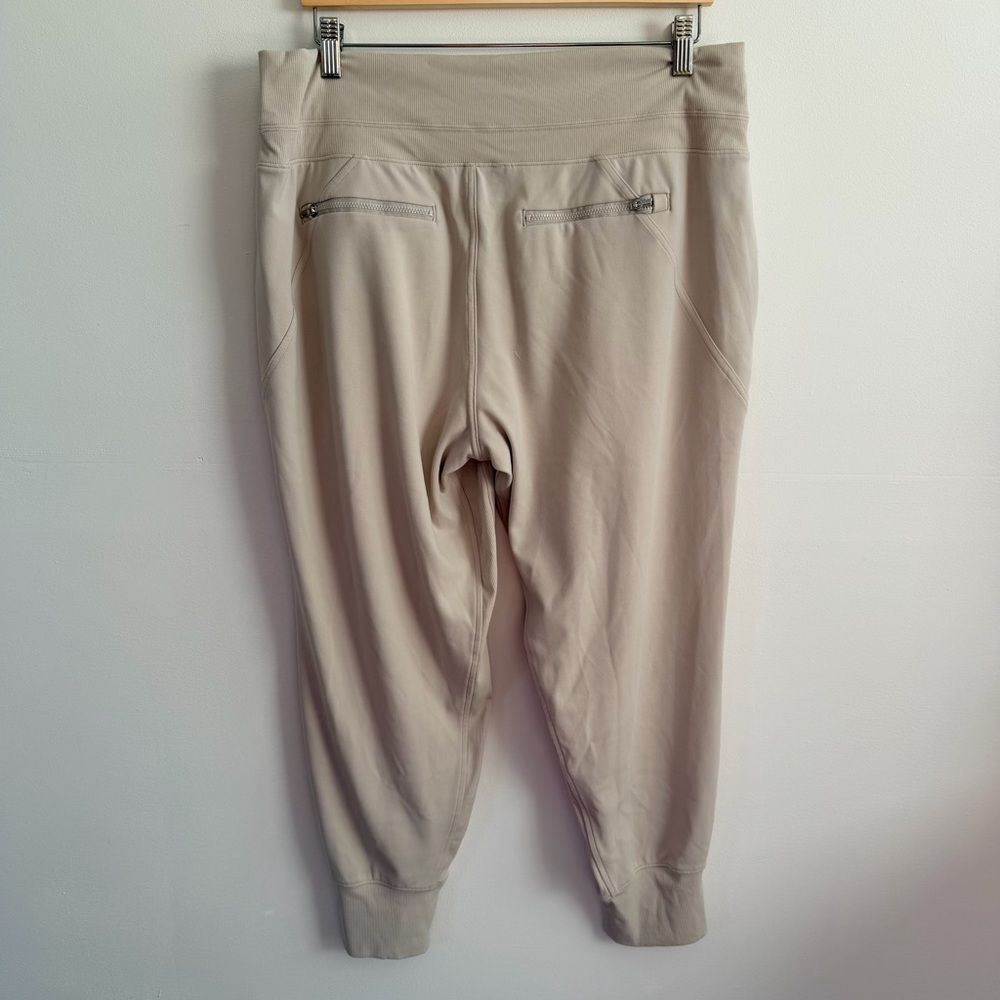 Athleta Venice Jogger Pants Women XL Beige MidRise Lightweight Travel Athleisure - Picture 11 of 13